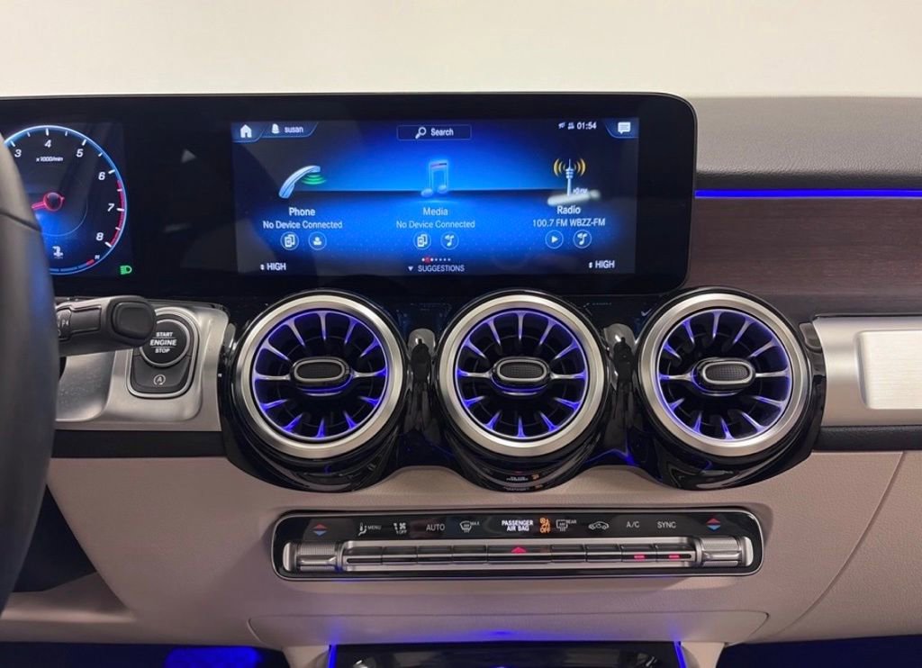 Certified 2022 Mercedes-Benz GLB 250 4MATIC image 17