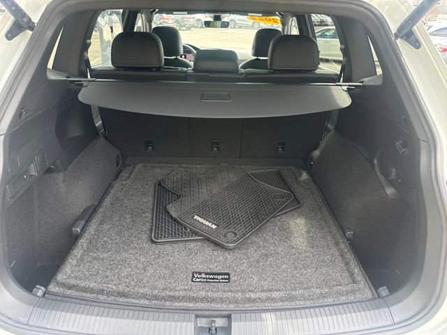 Used 2022 Volkswagen Tiguan SEL R-Line image 22