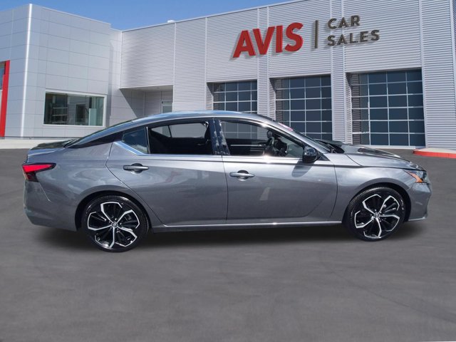 Used 2025 Nissan Altima 2.5 SR FWD image 5