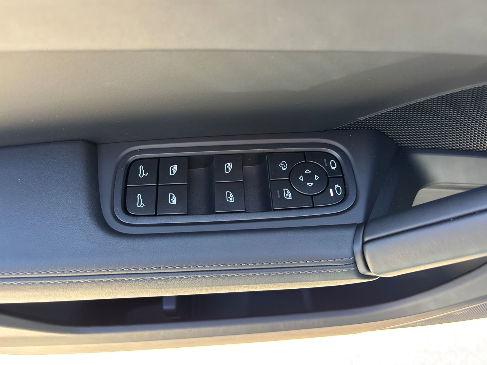 New 2026 Porsche Cayenne AWD/4WD image 20