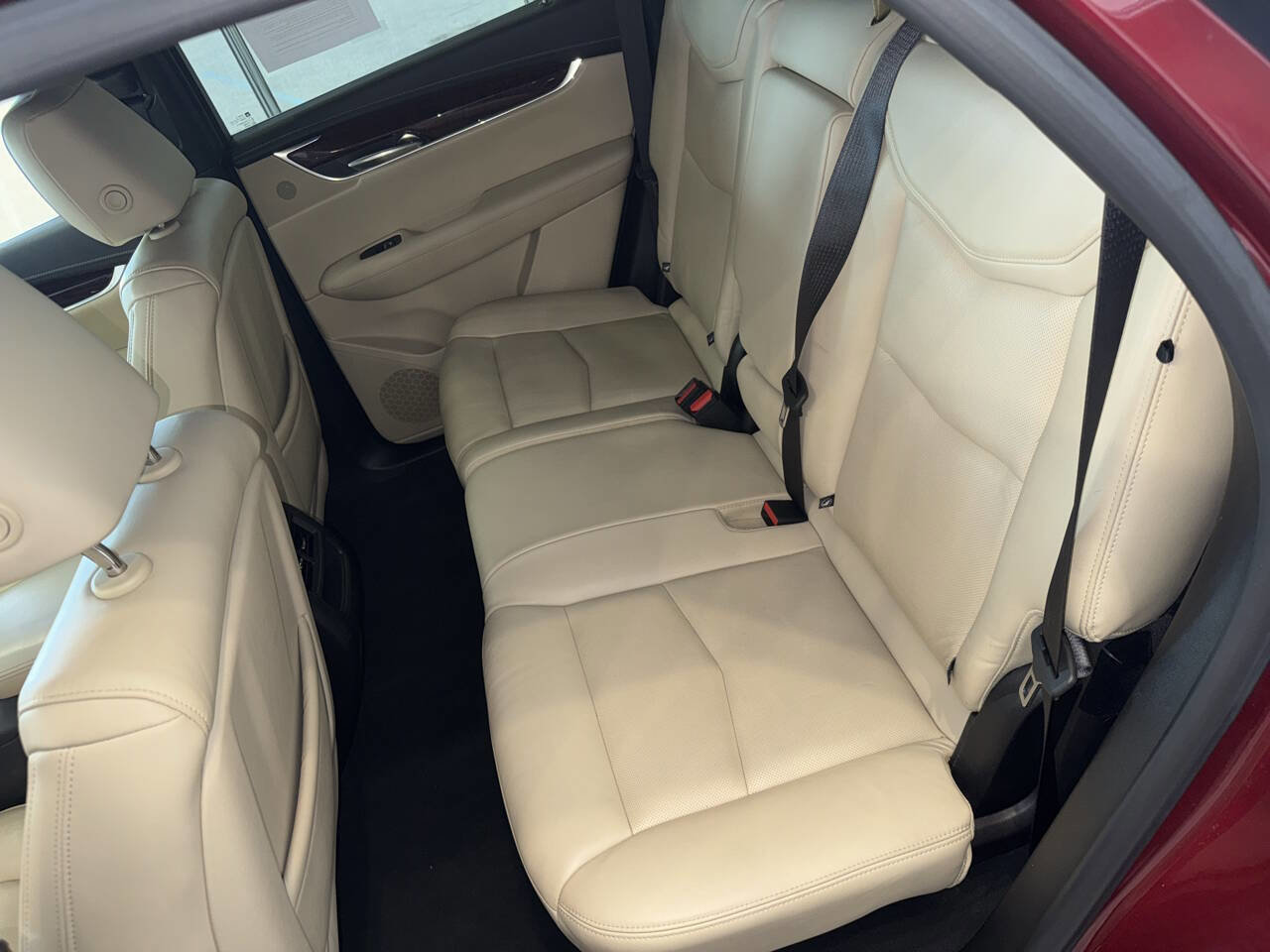 Used 2018 Cadillac XT5 Premium Luxury image 28