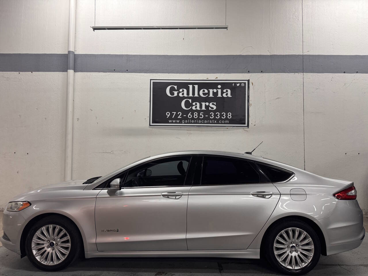 Used 2014 Ford Fusion SE image 1