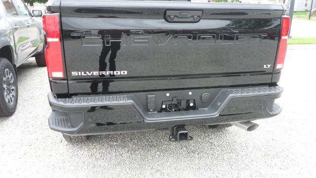 New 2026 Chevrolet Silverado 2500 LT w/ Z71 Chrome Sport Edition AWD/4WD image 8