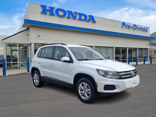 Used 2017 Volkswagen Tiguan S AWD/4WD image 3