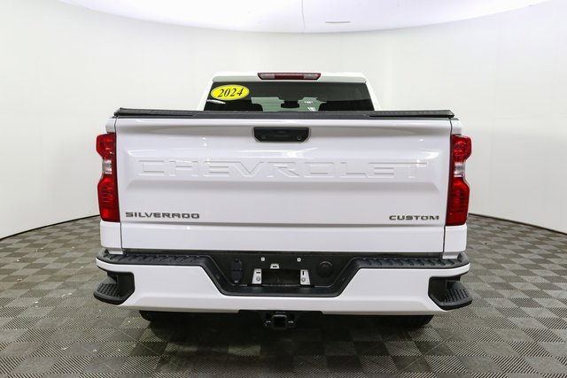 Used 2024 Chevrolet Silverado 1500 Custom image 10