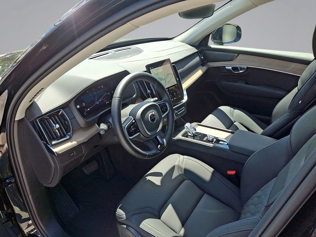 Certified 2026 Volvo XC90 B6 Plus AWD/4WD image 17