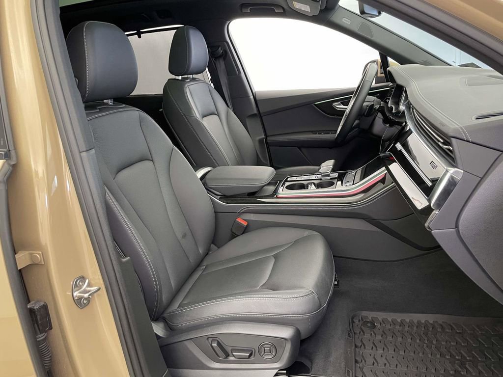 Used 2025 Audi Q7 3.0T Premium Plus image 25