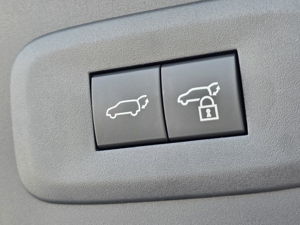 New 2026 Lexus RZ 450e AWD image 12