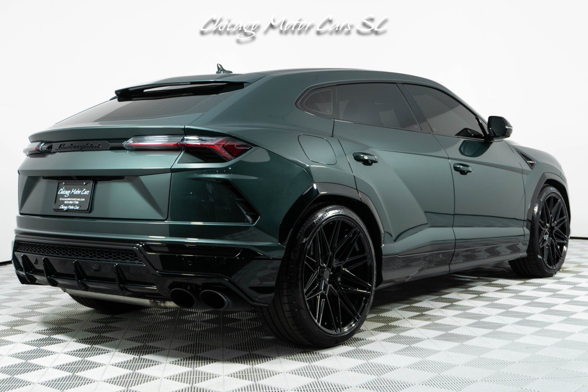 Used 2021 Lamborghini Urus AWD/4WD image 13