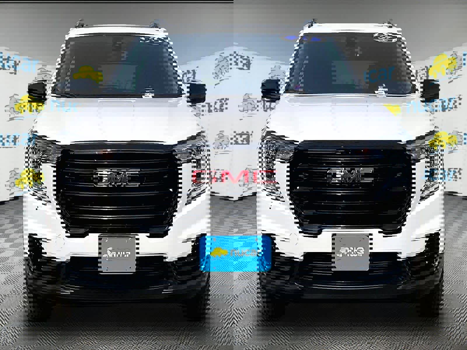 Used 2023 GMC Terrain SLE w/ Driver Convenience Package image 2