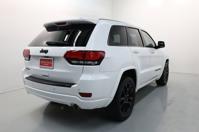 Used 2017 Jeep Grand Cherokee Altitude image 45