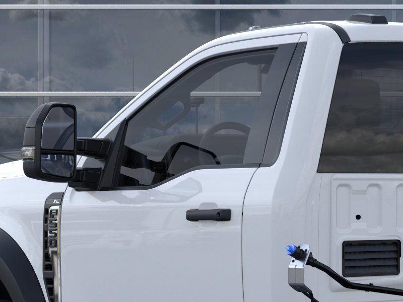 New 2026 Ford F550 4x4 Regular Cab Super Duty w/ XL Chrome Package image 20