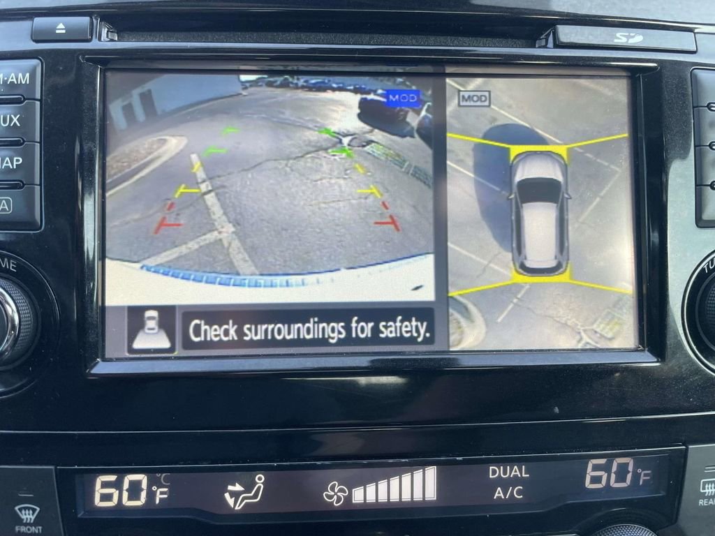 Used 2017 Nissan Rogue SL w/ SL Premium Package image 41