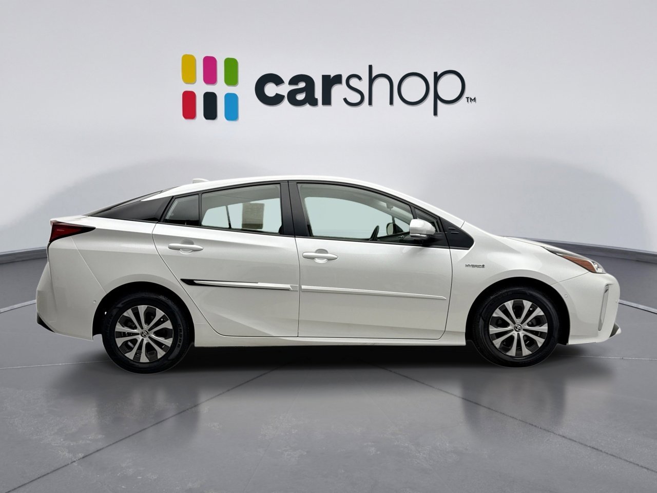 Used 2022 Toyota Prius LE image 6