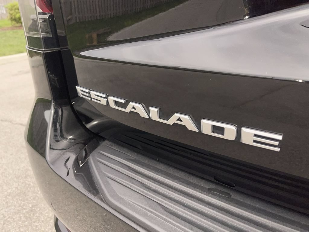 Used 2024 Cadillac Escalade ESV Sport AWD/4WD image 13