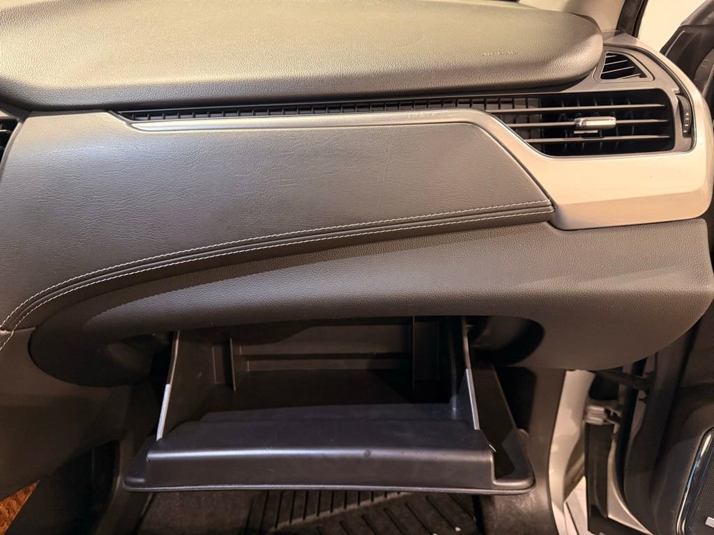 Used 2020 Chevrolet Suburban Premier w/ Premier Plus Edition image 33