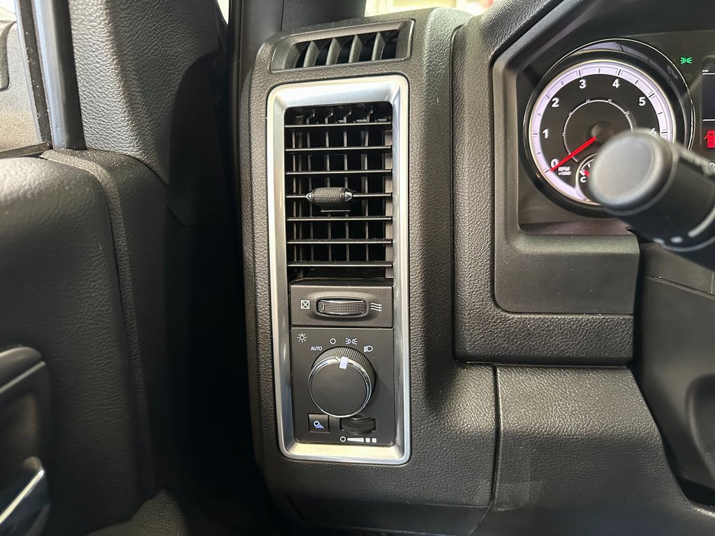 Certified 2024 RAM 1500 Classic Warlock image 18