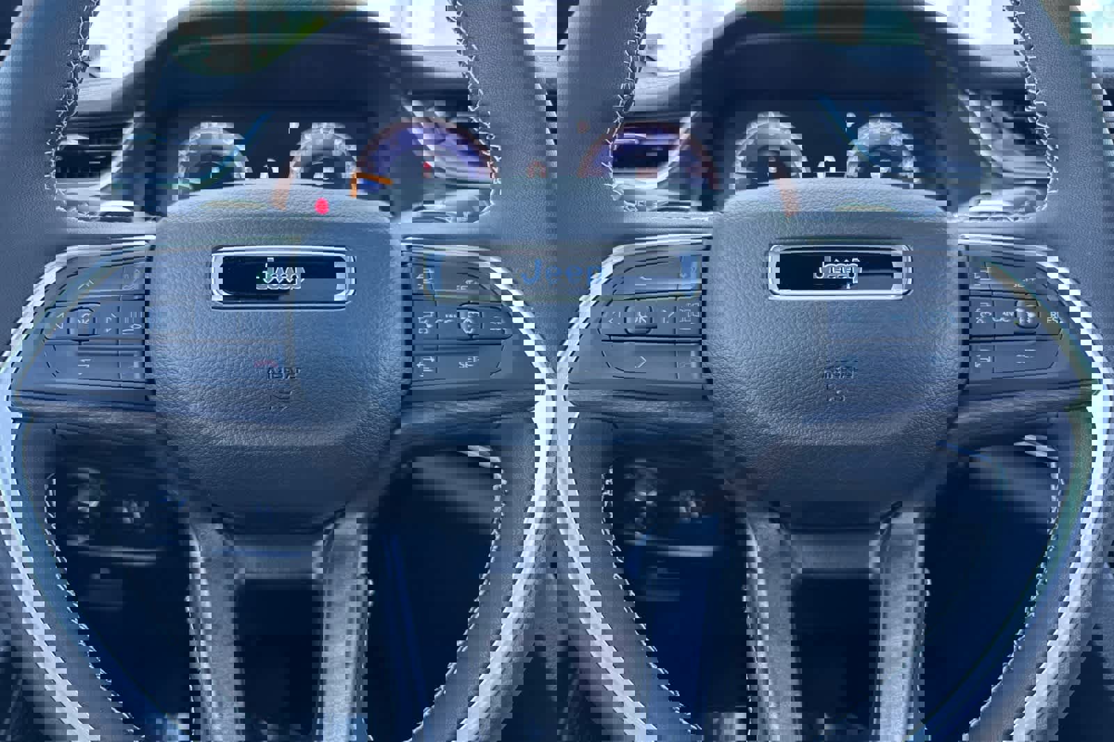 New 2025 Jeep Grand Cherokee Limited w/ Luxury Tech Group II image 26