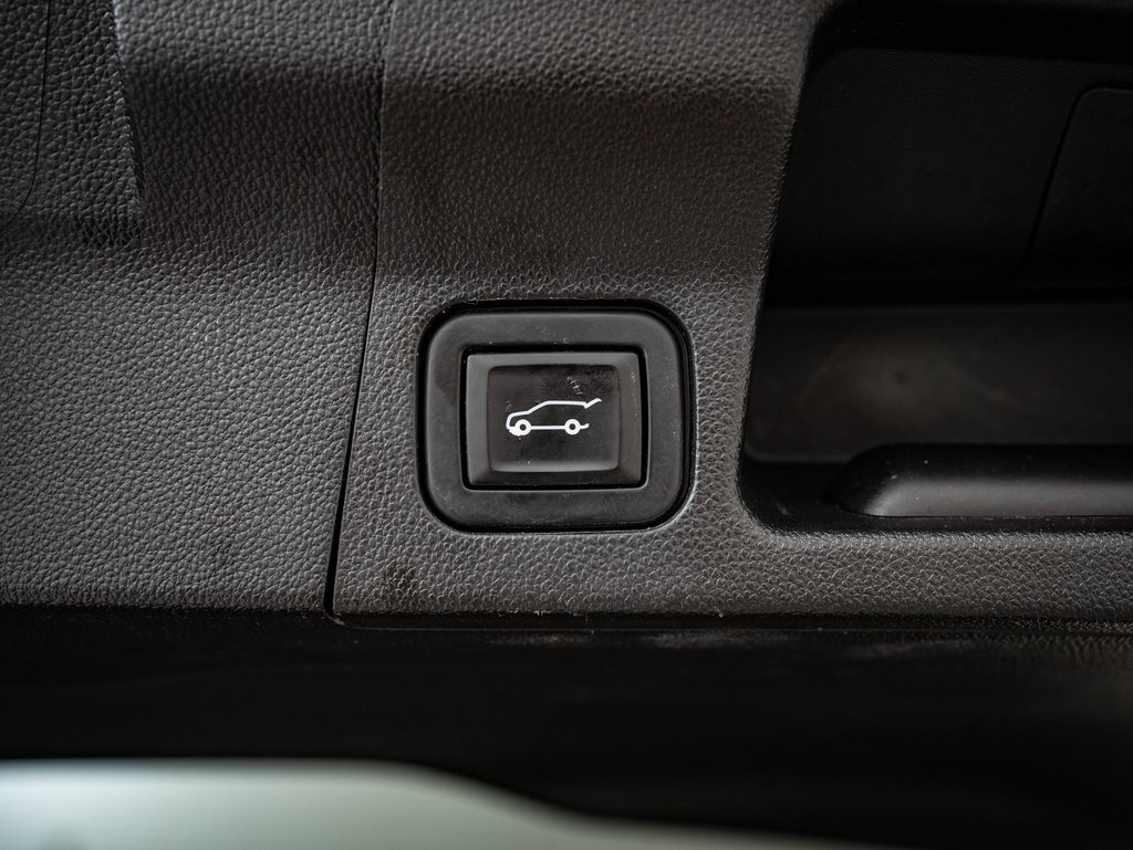 Used 2021 GMC Acadia SLT w/ Preferred Package image 22