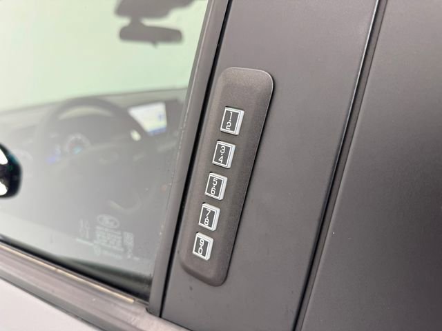 Used 2023 Ford Maverick Lariat w/ Lariat Luxury Package image 39