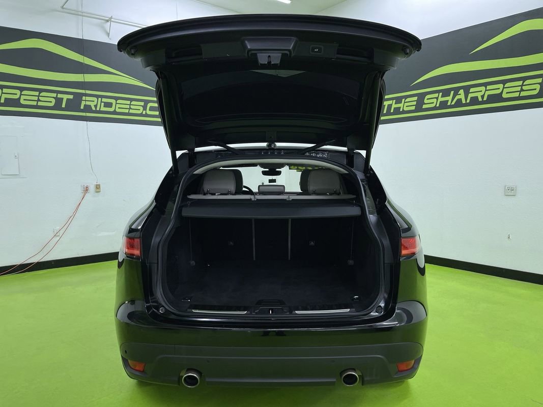 Used 2019 Jaguar F-PACE Prestige image 9