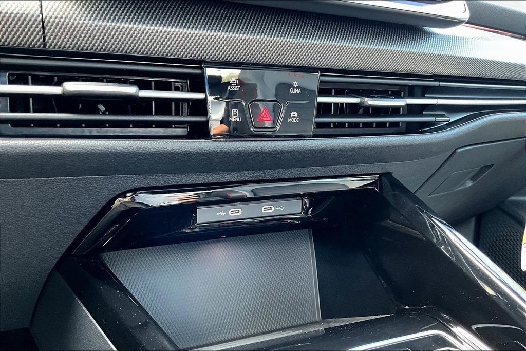 New 2026 Volkswagen GTI SE image 14