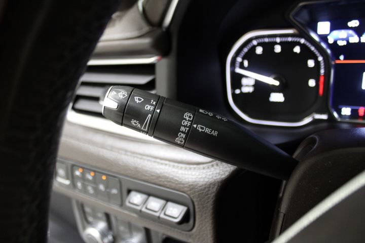 Used 2021 GMC Yukon XL Denali w/ Denali Ultimate Package image 38