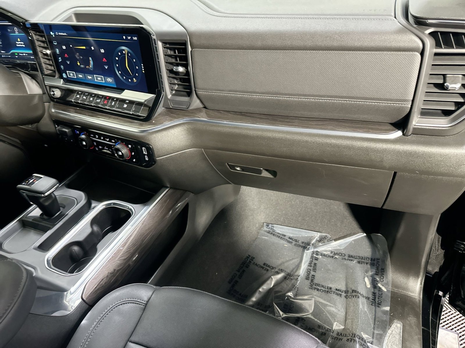 Used 2023 Chevrolet Silverado 1500 LTZ image 33