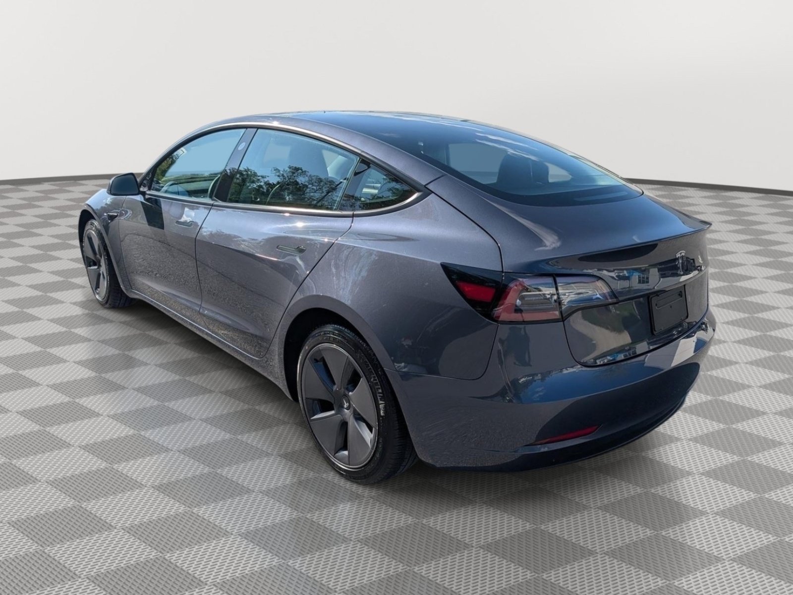 Used 2023 Tesla Model 3 Standard Range RWD image 3