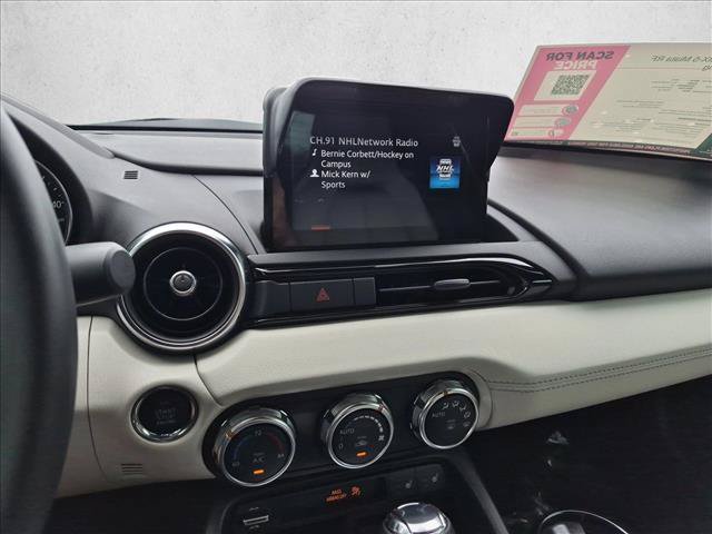 Used 2021 MAZDA MX-5 Miata RF Grand Touring RWD image 14