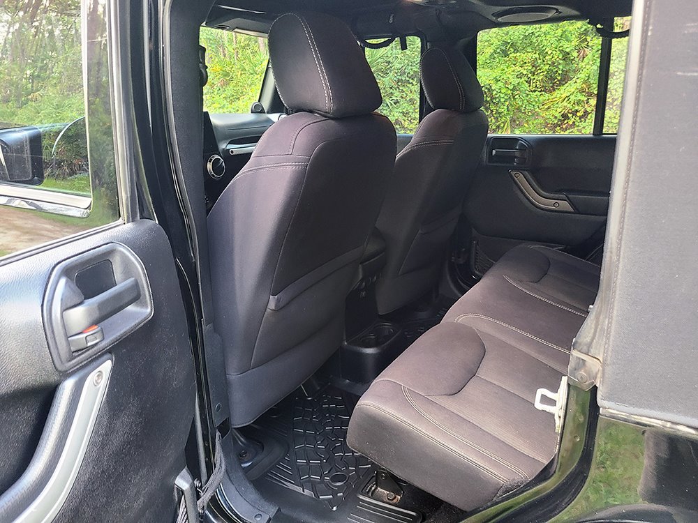 Used 2013 Jeep Wrangler Unlimited Sahara w/ Dual Top Group AWD/4WD image 16