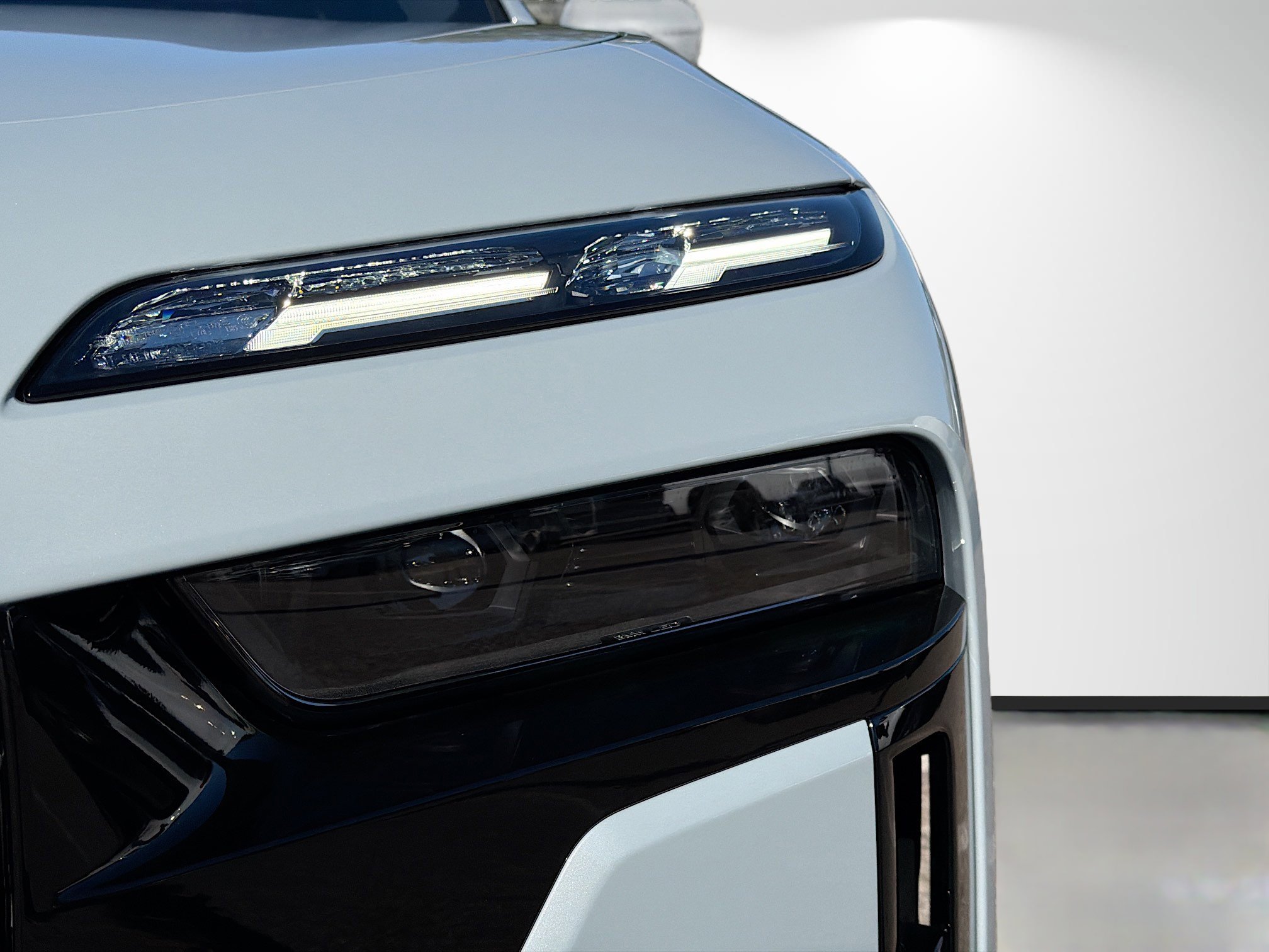 New 2026 BMW 750e xDrive w/ Executive Package image 9