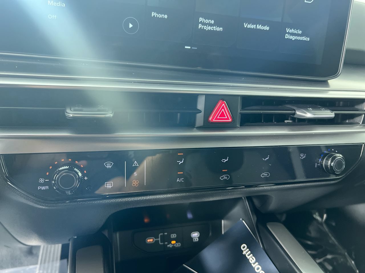New 2026 Kia Sorento LX FWD image 22