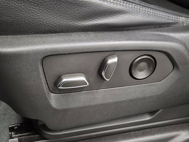 Used 2022 GMC Yukon XL Denali image 23