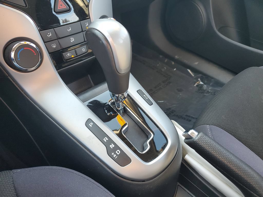 Used 2013 Chevrolet Cruze LT FWD image 26