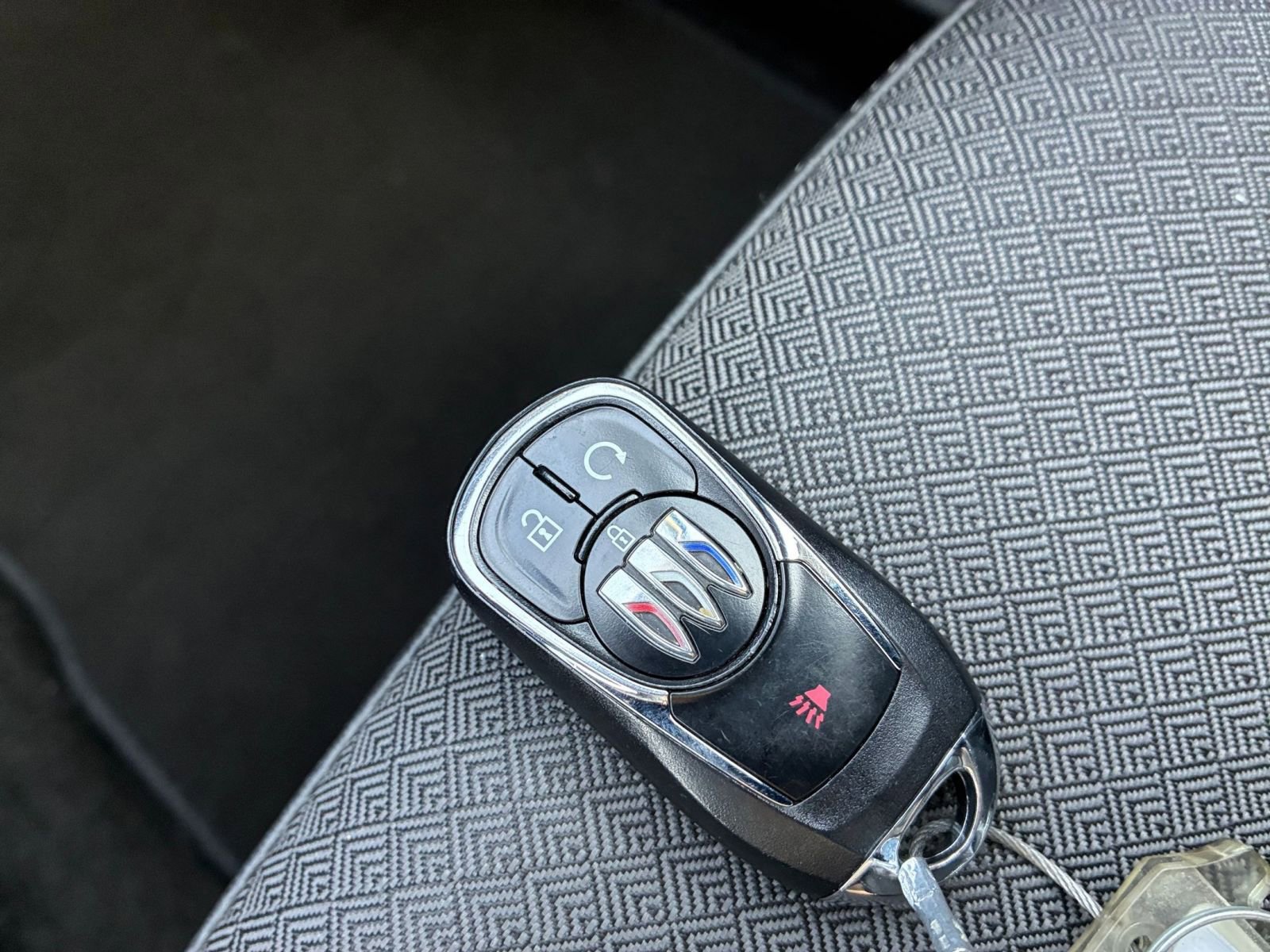 Used 2025 Buick Encore GX Preferred AWD/4WD image 24