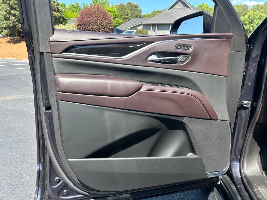 Used 2022 Cadillac Escalade Premium Luxury Platinum RWD image 62