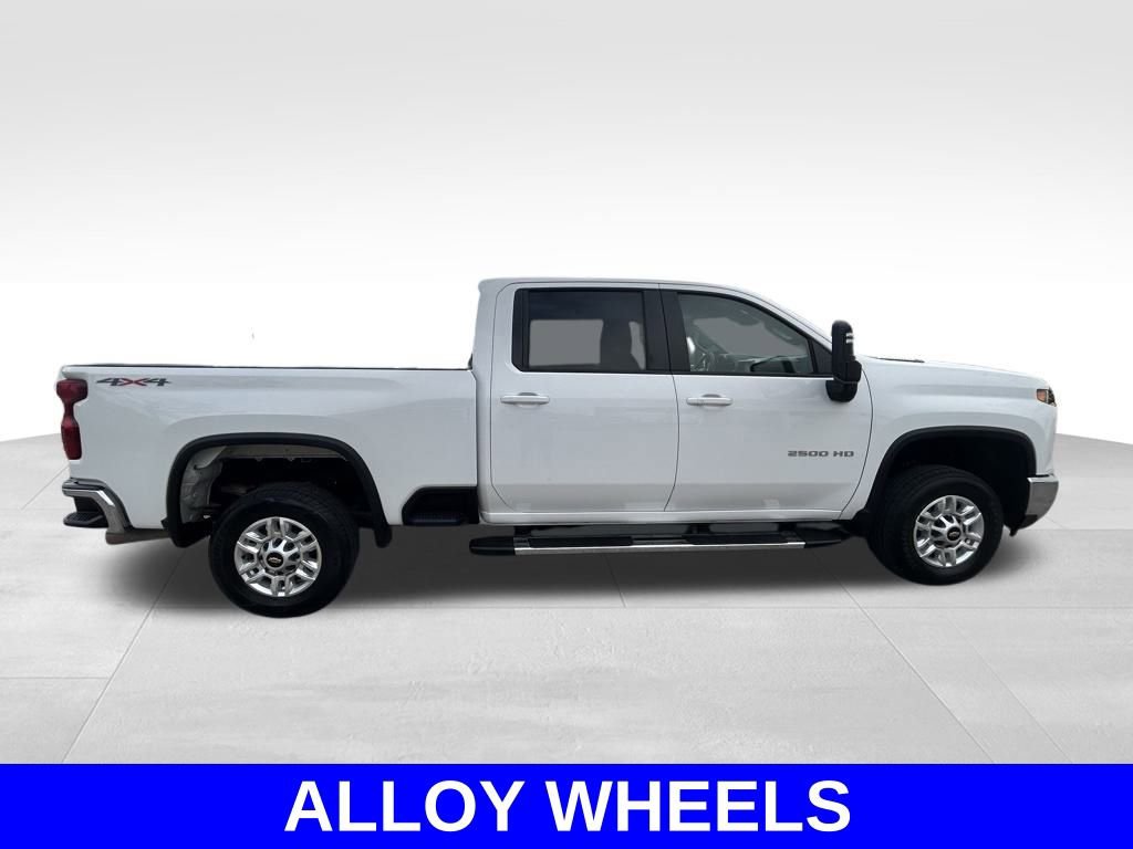 Used 2025 Chevrolet Silverado 2500 LT w/ Convenience Package image 3
