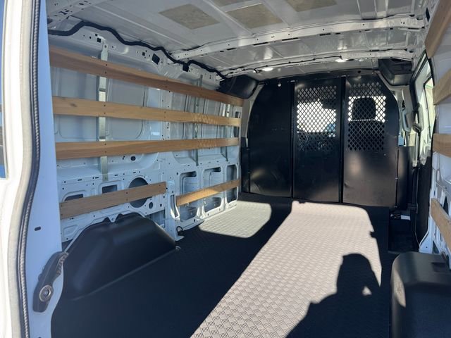 Used 2024 Ford Transit 250 Low Roof w/ Exterior Upgrade Package image 25