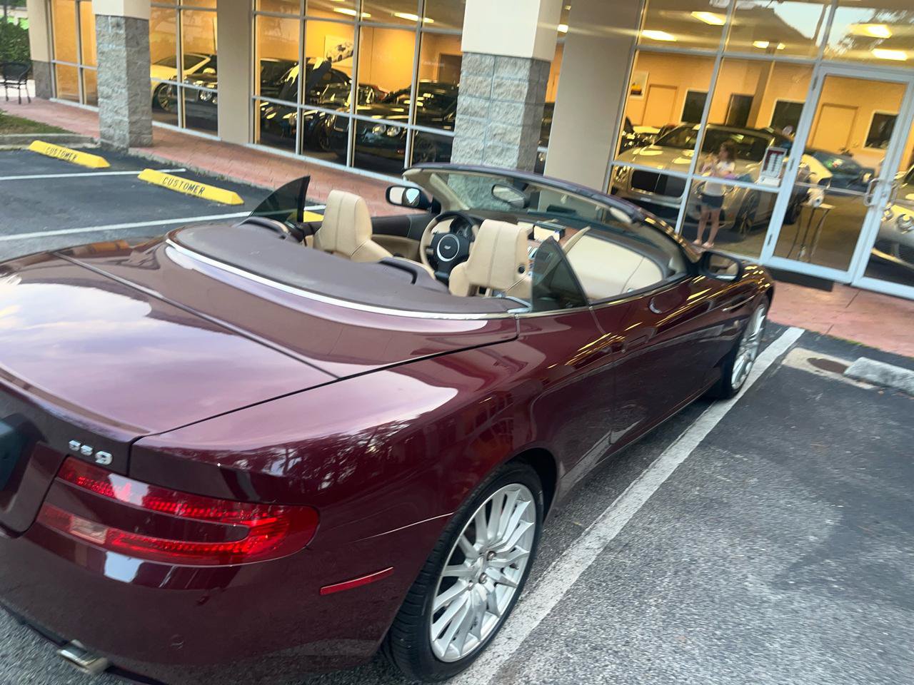 Used 2007 Aston Martin DB9 Volante RWD image 5