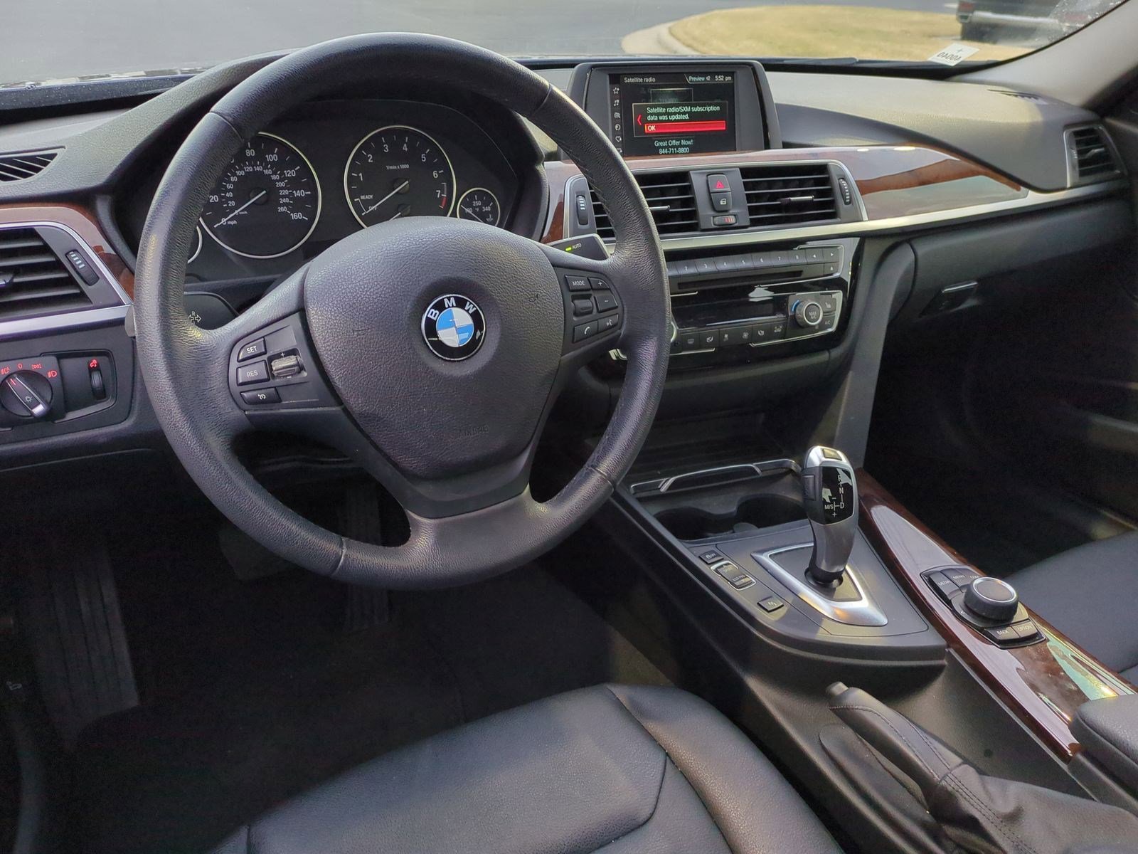 Used 2018 BMW 320i xDrive Sedan image 29