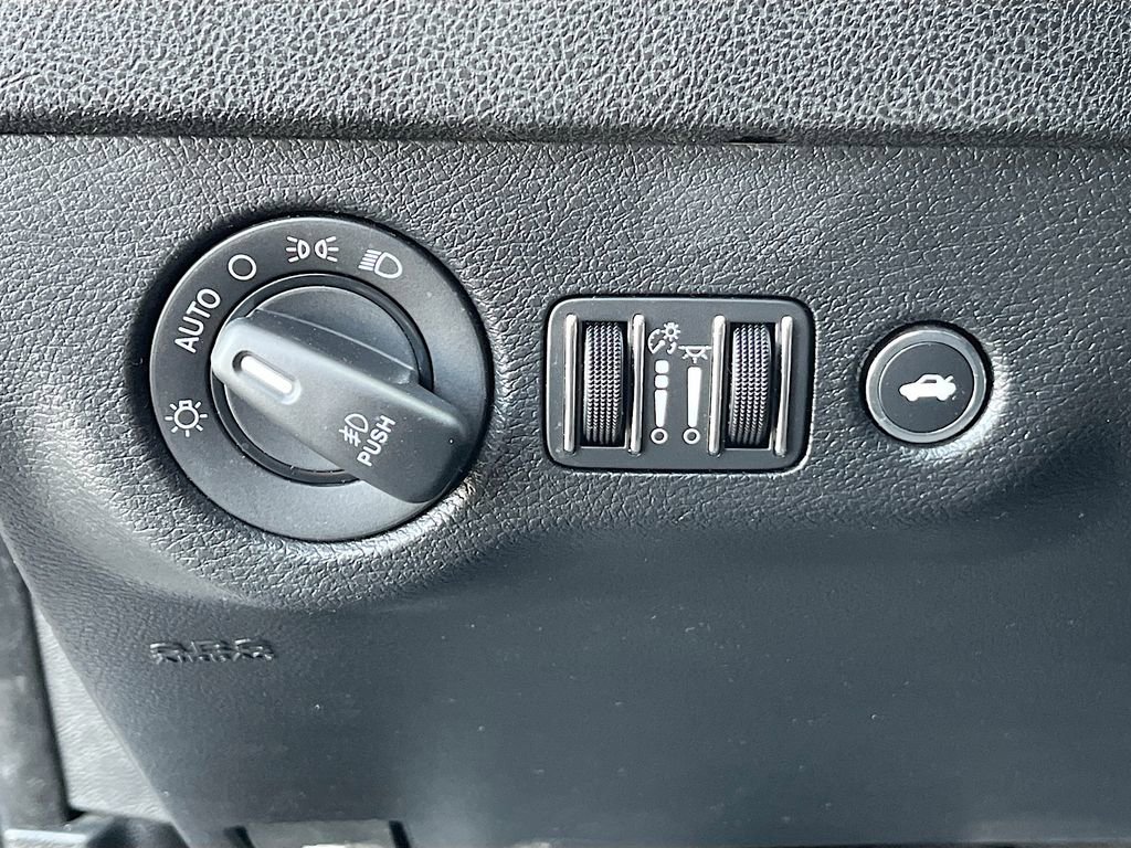 Used 2021 Dodge Charger R/T RWD image 10
