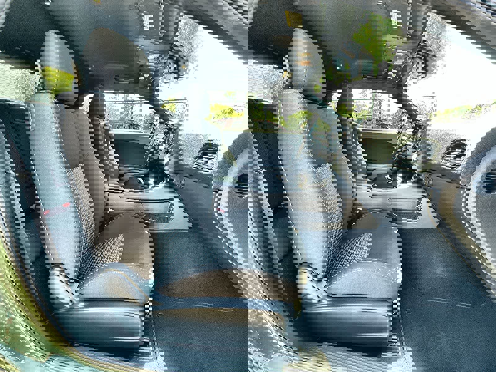 Used 2022 Dodge Challenger GT image 8