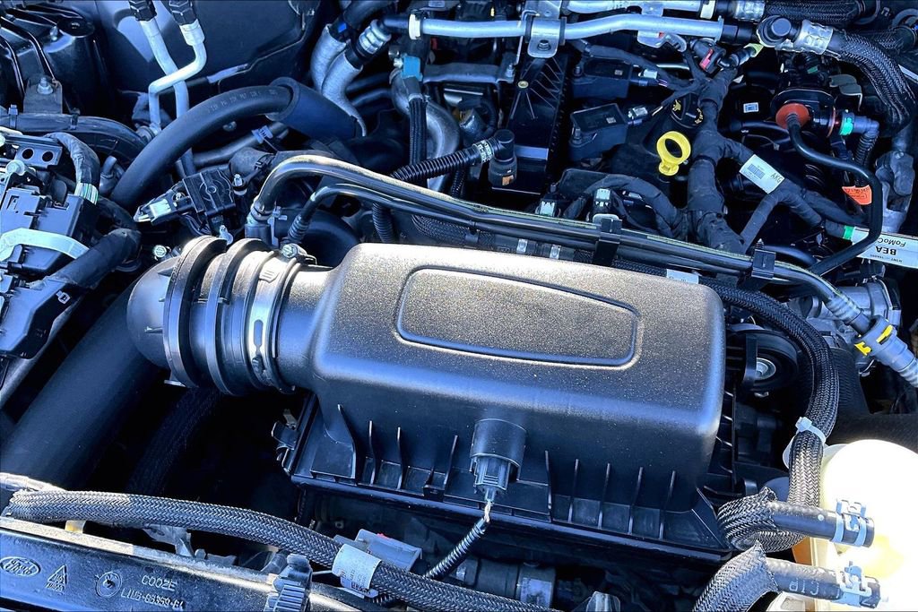 Used 2022 Ford Explorer XLT w/ Equipment Group 202A image 31