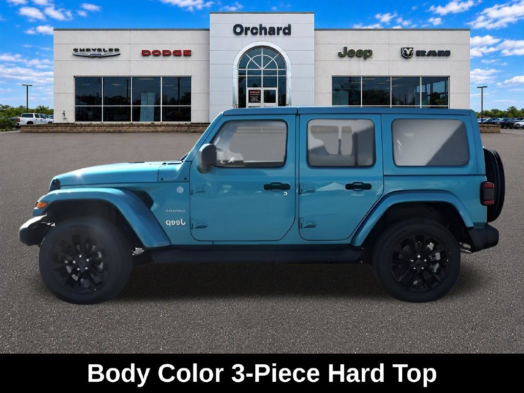 New 2024 Jeep Wrangler Unlimited Sahara w/ Technology Group AWD/4WD image 7