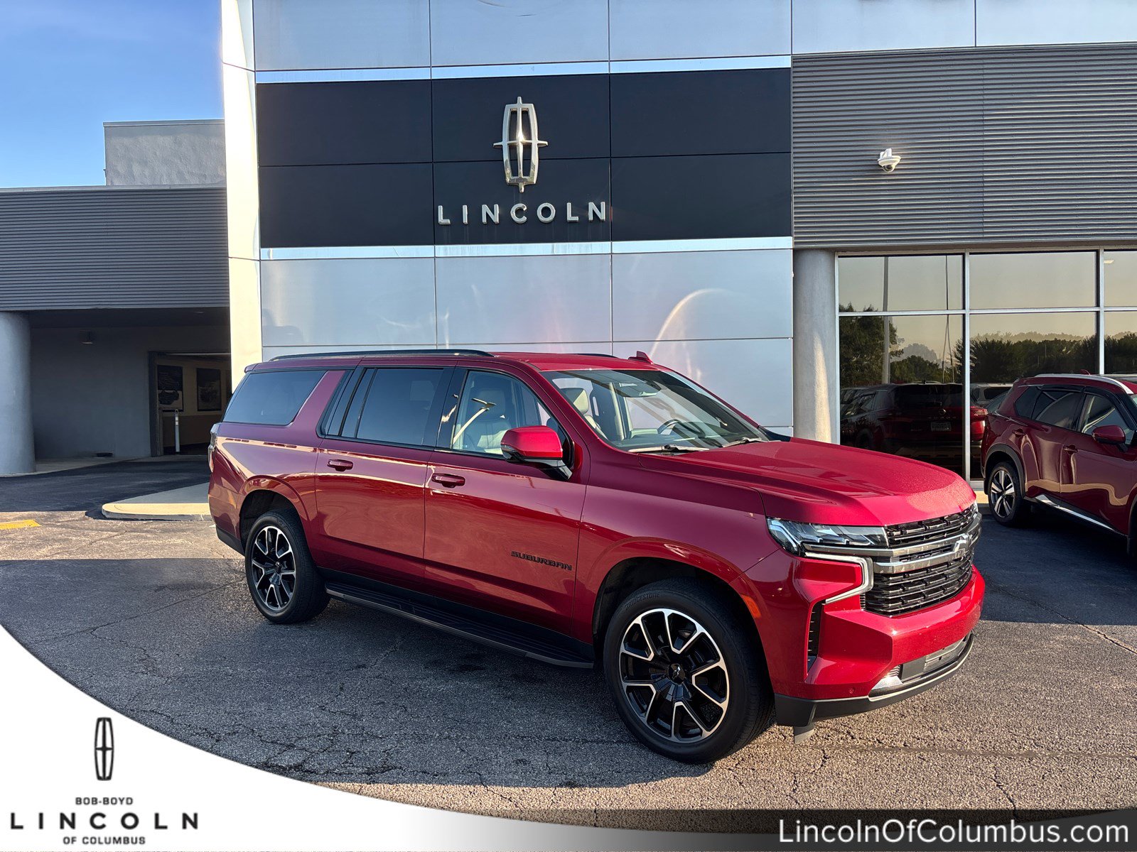 Used 2022 Chevrolet Suburban RST w/ Luxury Package AWD/4WD image 1