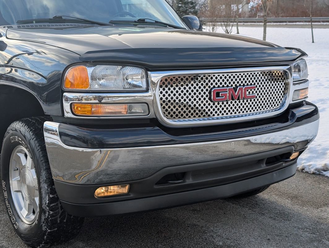 Used 2006 GMC Yukon XL SLT w/ SLT Preferred Equipment Group image 15