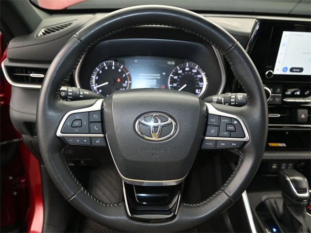 Used 2024 Toyota Highlander XSE image 5