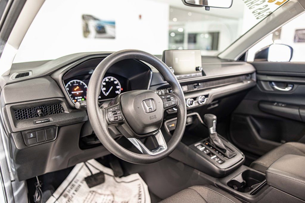 Used 2025 Honda CR-V LX image 19