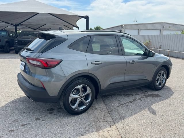 Used 2025 Ford Escape ST-Line FWD image 6